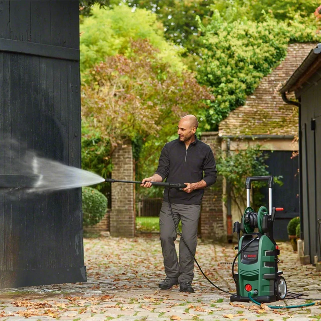 BOSCH YÜKSEK BASINÇLI YIKAMA MAKİNELERİ: Güçlü Temizliğin En Pratik Yolu